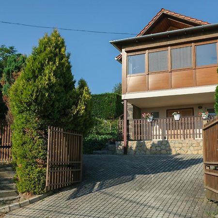 Panoráma Apartmanház Sárvár Kültér fotó