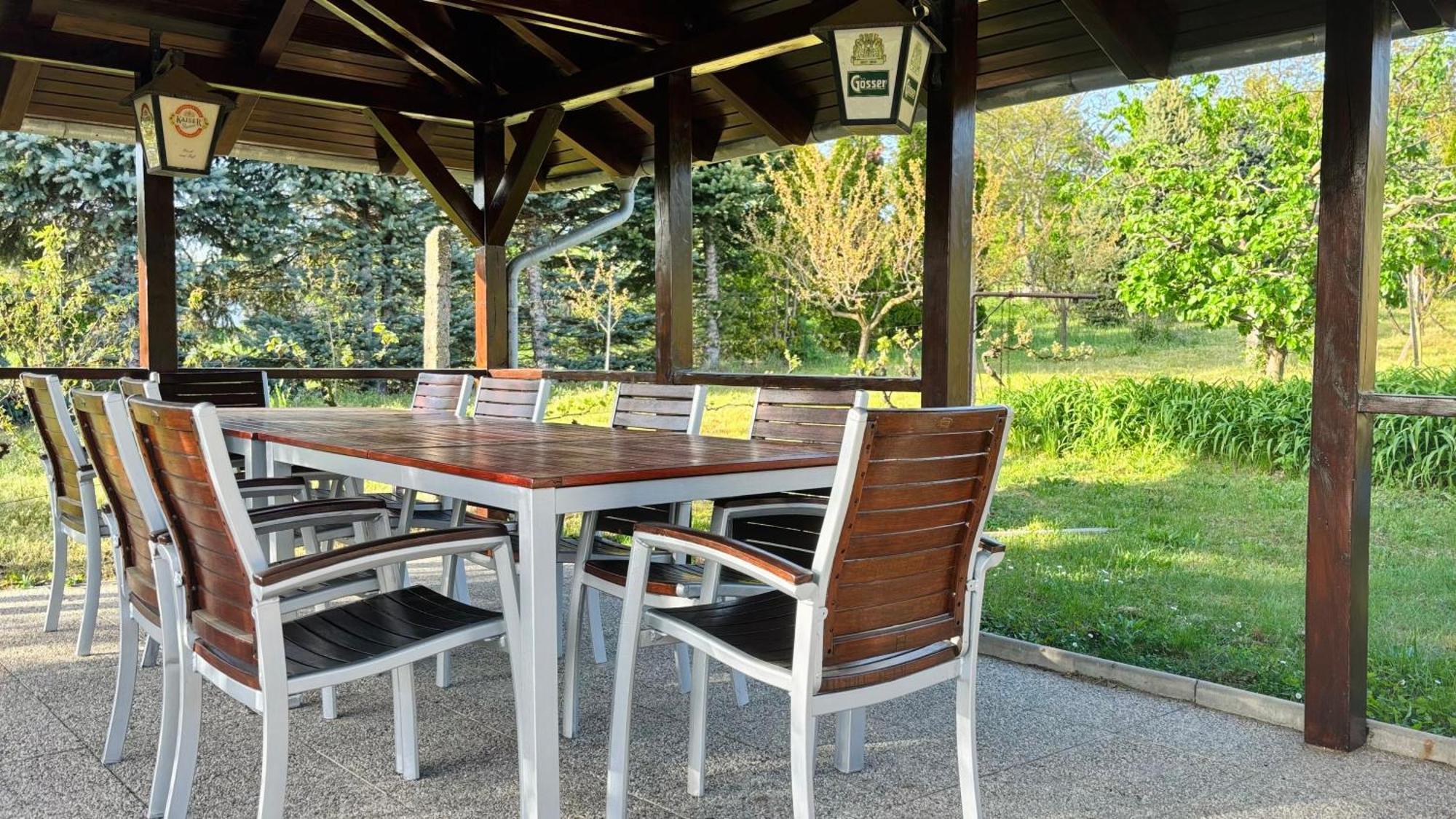 Panoráma Apartmanház Sárvár Kültér fotó