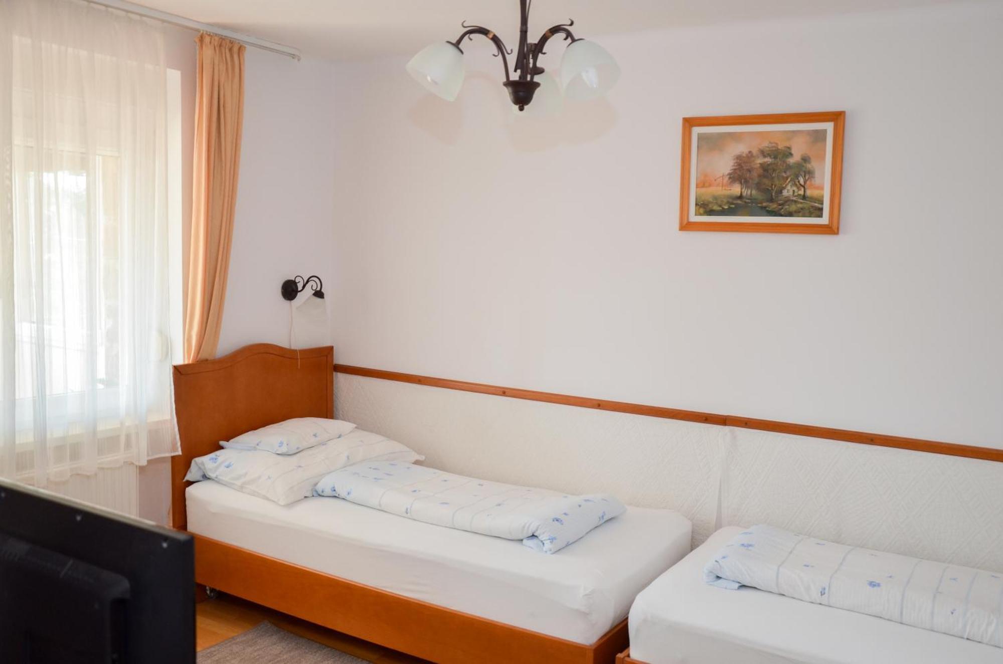 Panoráma Apartmanház Sárvár Kültér fotó